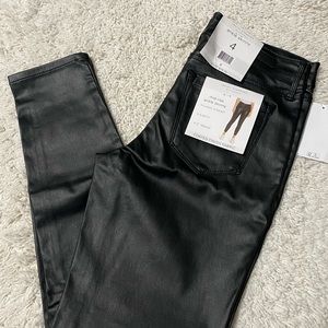 Social standard by sanctuary size 4 mid rise ankle skinny black color MSRP $79